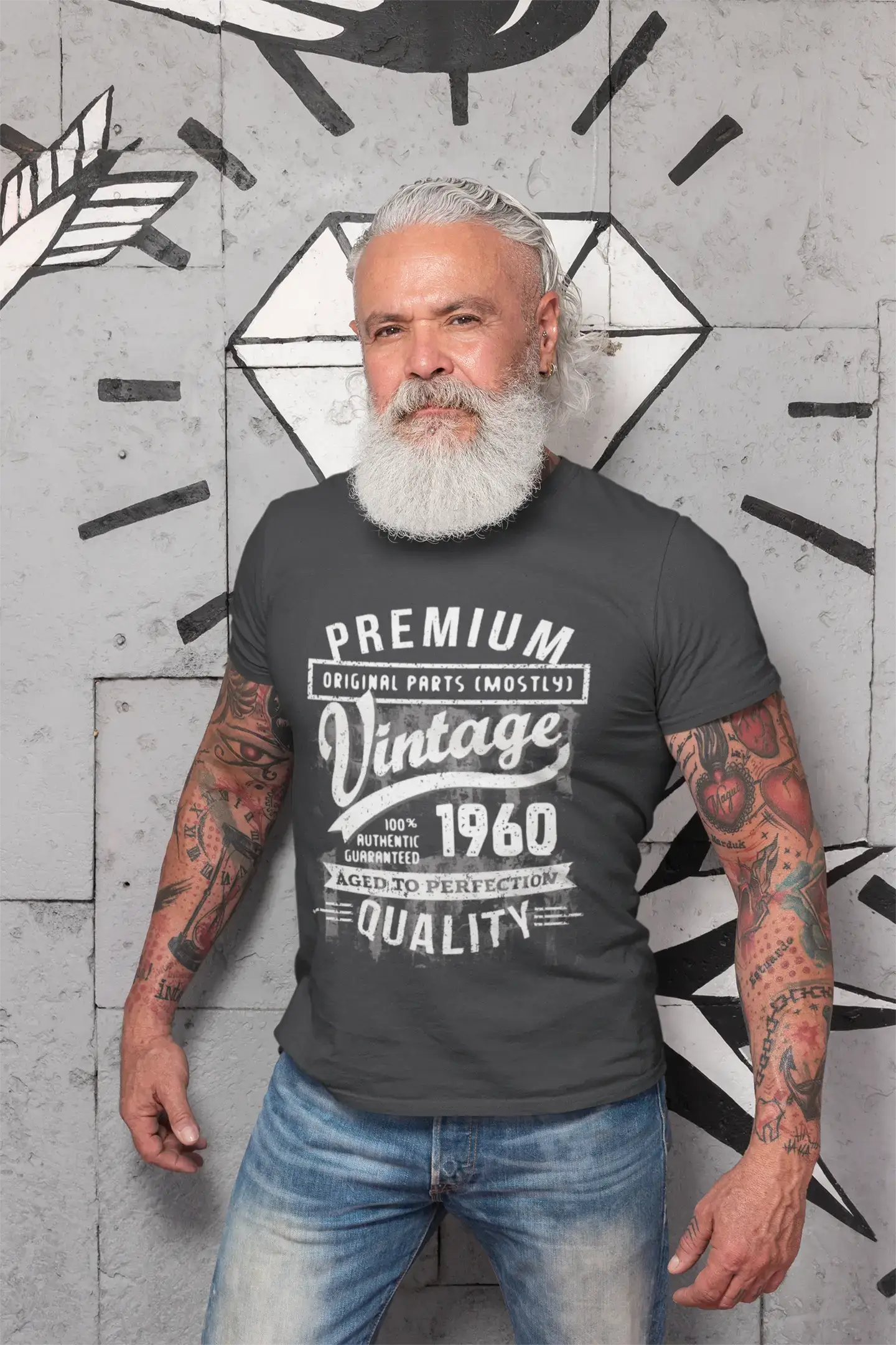 ULTRABASIC – <span>Grafisches</span> <span>Herren</span> -T-Shirt „1960 Aged to Perfection“ <span>als</span> <span>Geburtstagsgeschenk</span>