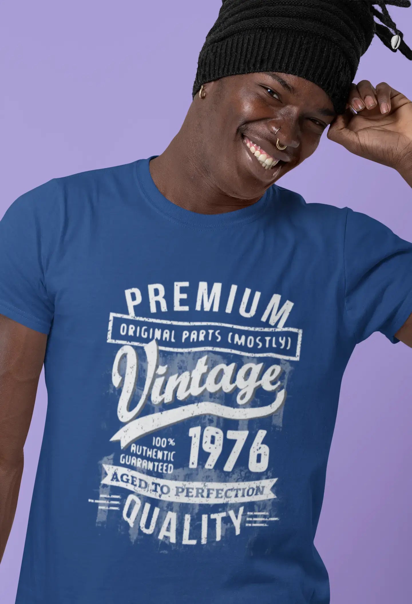 ULTRABASIC - Graphic Men's 1976 Aged to Perfection Birthday Gift T-Shirt