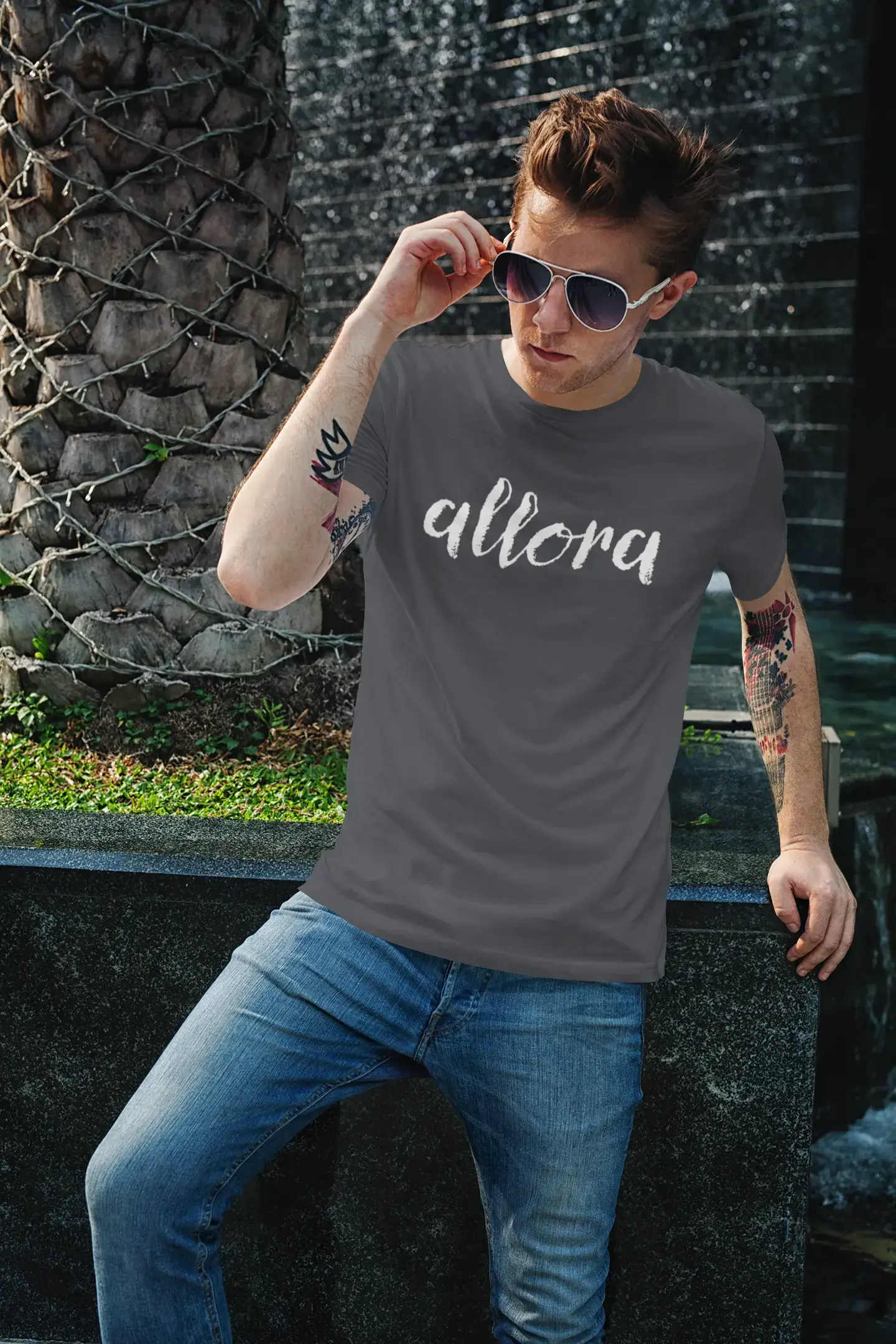 ULTRABASIC - Graphic Printed Men's Allora T-Shirt Vintage White