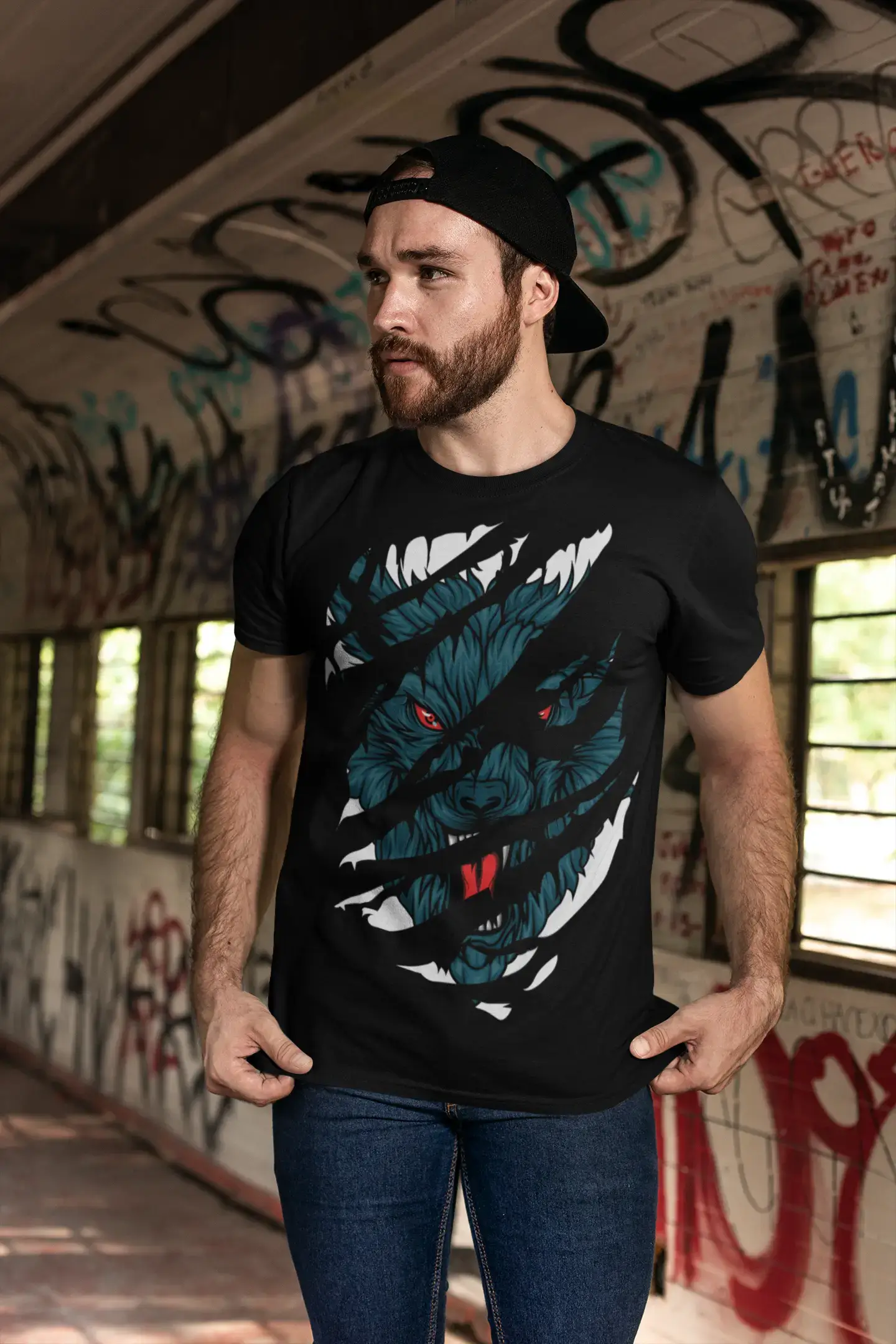 ULTRABASIC Herren zerrissenes T-Shirt Angry Wolf – Rote Augen – Kurzarmshirt