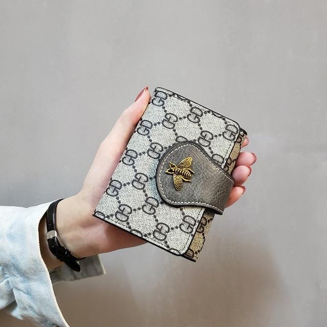 Women's wallet Leather Small bee Luxury Brand Famous Mini Wallets Solid Purses Short Female Coin Purse Credit Card Holder 688