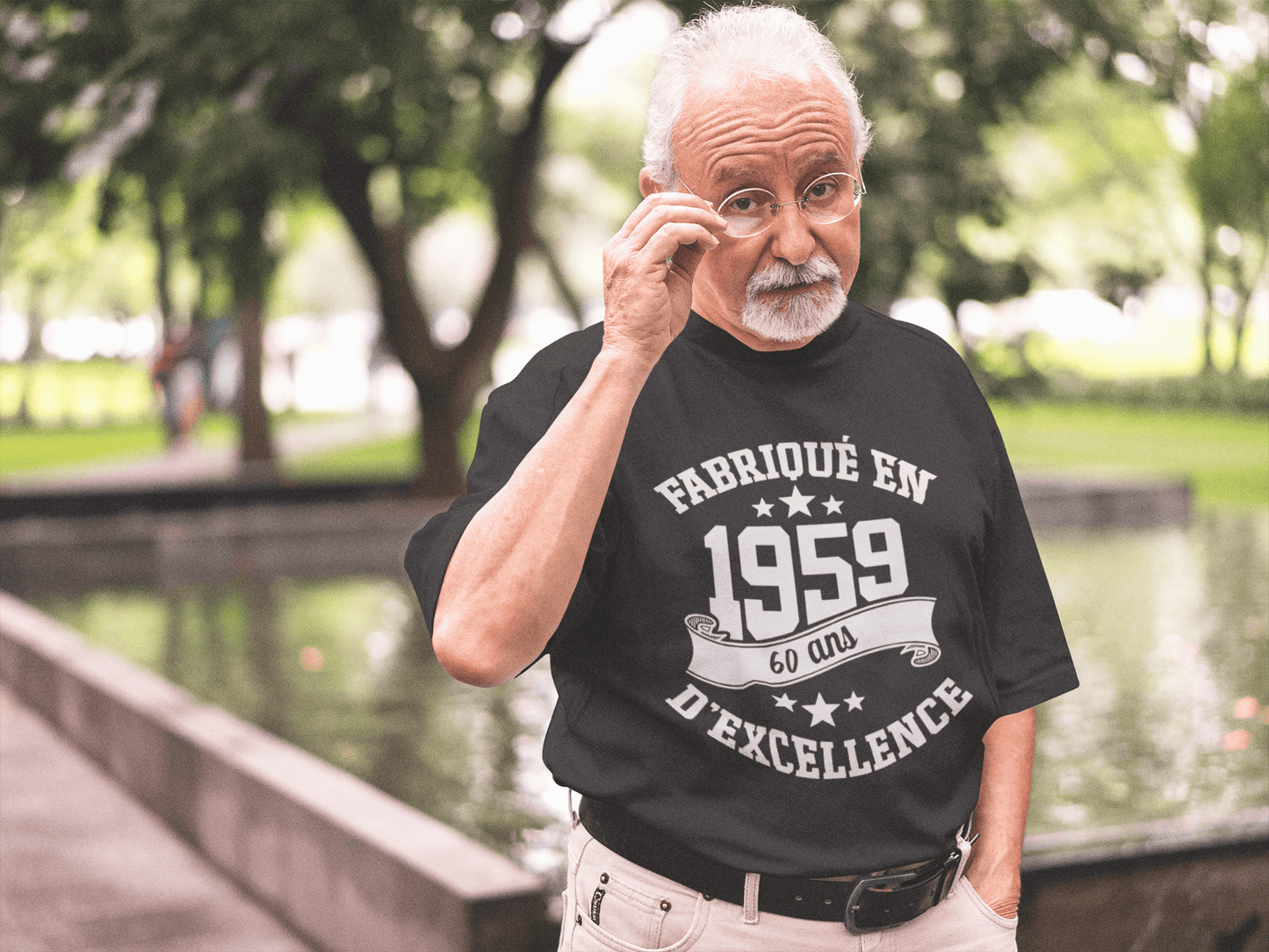 ULTRABASIC – Hergestellt im Jahr 1959, 60 Jahre alt. Geniales Unisex-T-Shirt in schwarzer Farbe