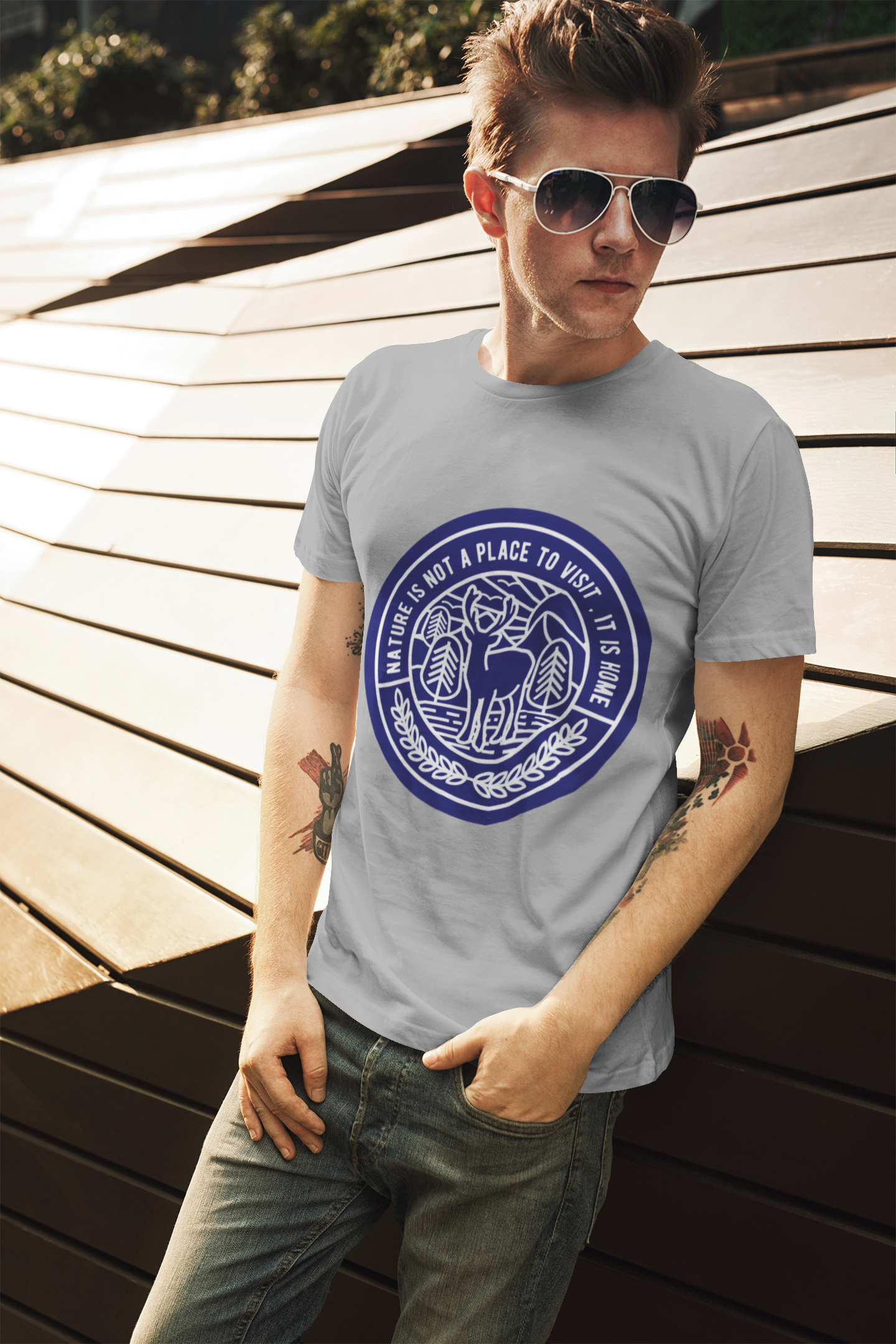 T-shirt graphique ULTRABASIC pour hommes Nature is Home - Chemise d'aventure de cerf pour hommes